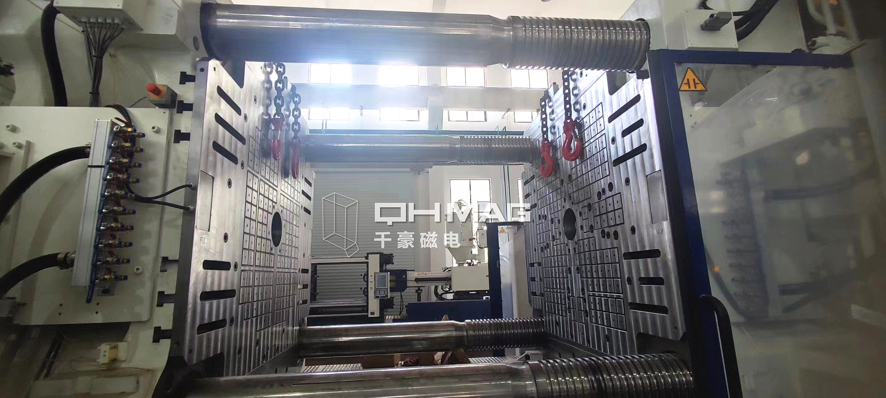 千豪注塑機快速換模系統(tǒng)，磁力模板，電永磁快速換模系統(tǒng)