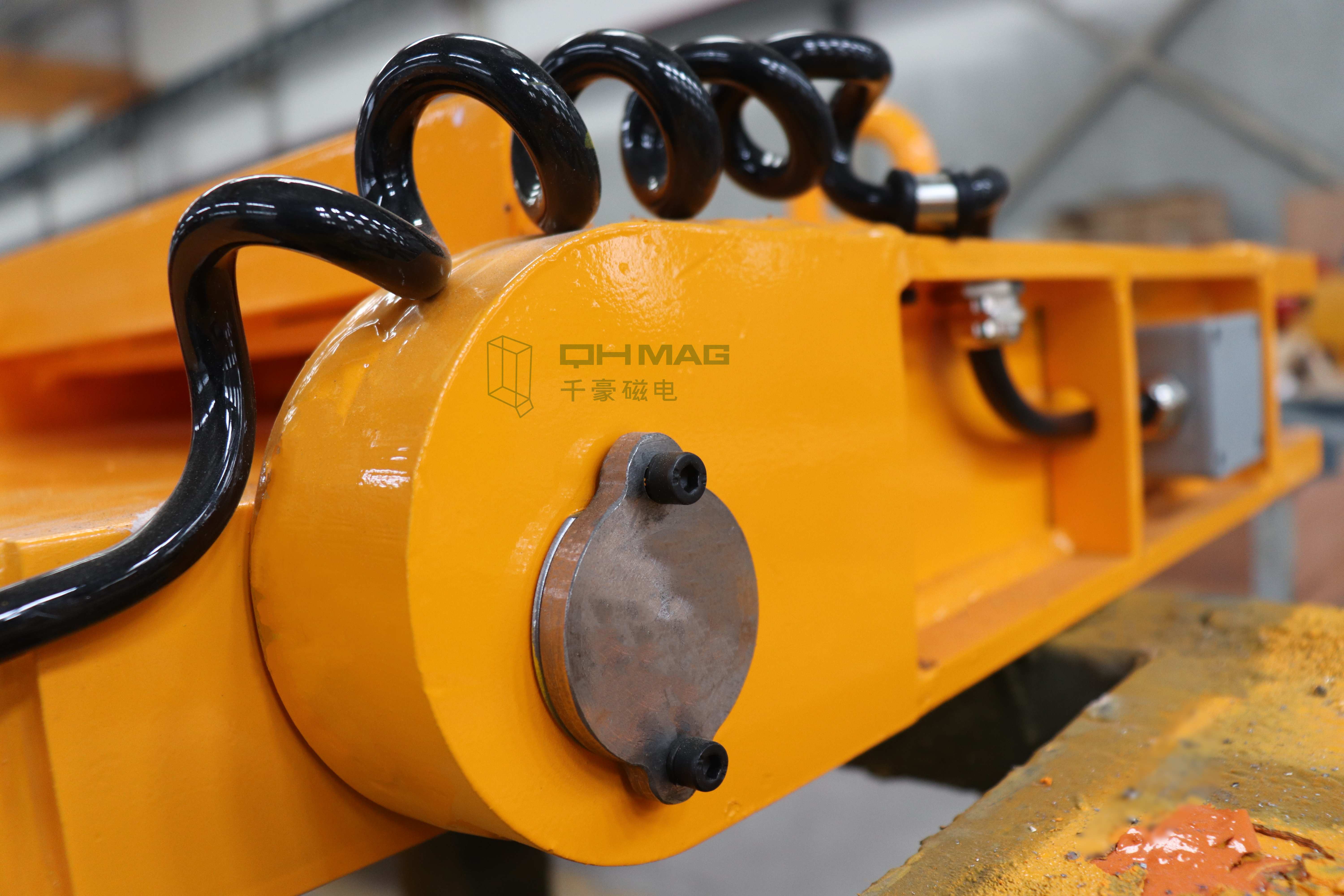 千豪側(cè)吊鋼板電永磁吊具，豎吊鋼板用電永磁吊具